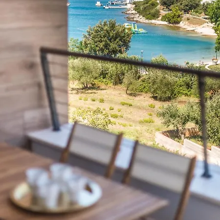 Sunset Vala New Beachfront Apartment Pjescana Uvala - Medulin - Pula Exterior photo
